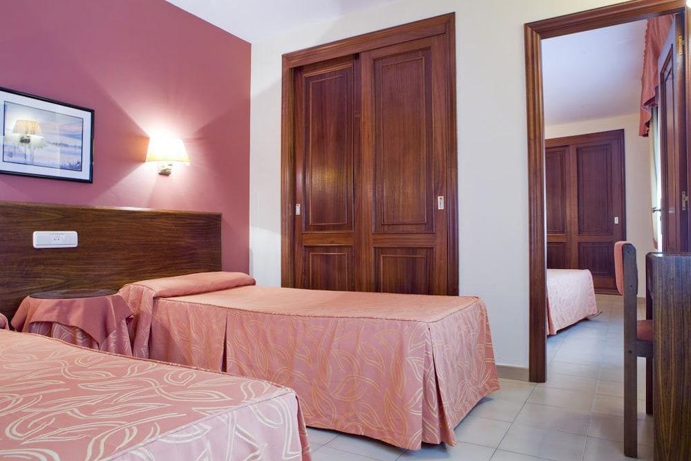 Hotel Siroco Portonovo Bagian luar foto