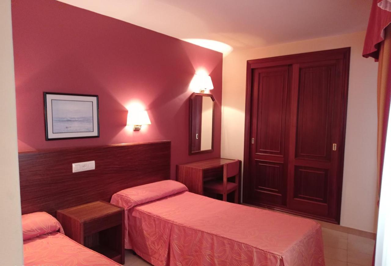 Hotel Siroco Portonovo Bagian luar foto